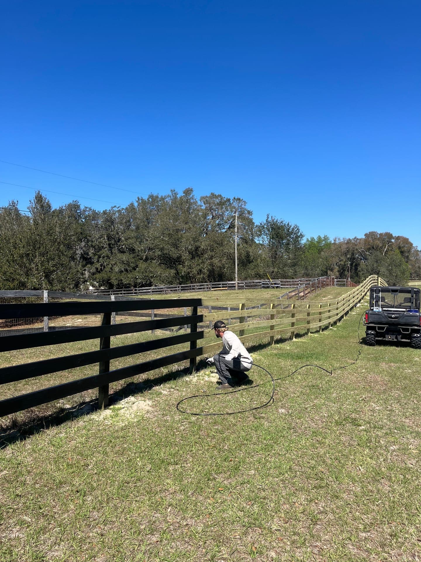 Solid panel privacy fencing around a backyard